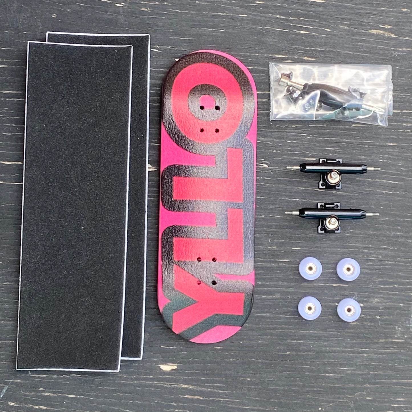"Big Hot Pink" Yllo Fingerboard