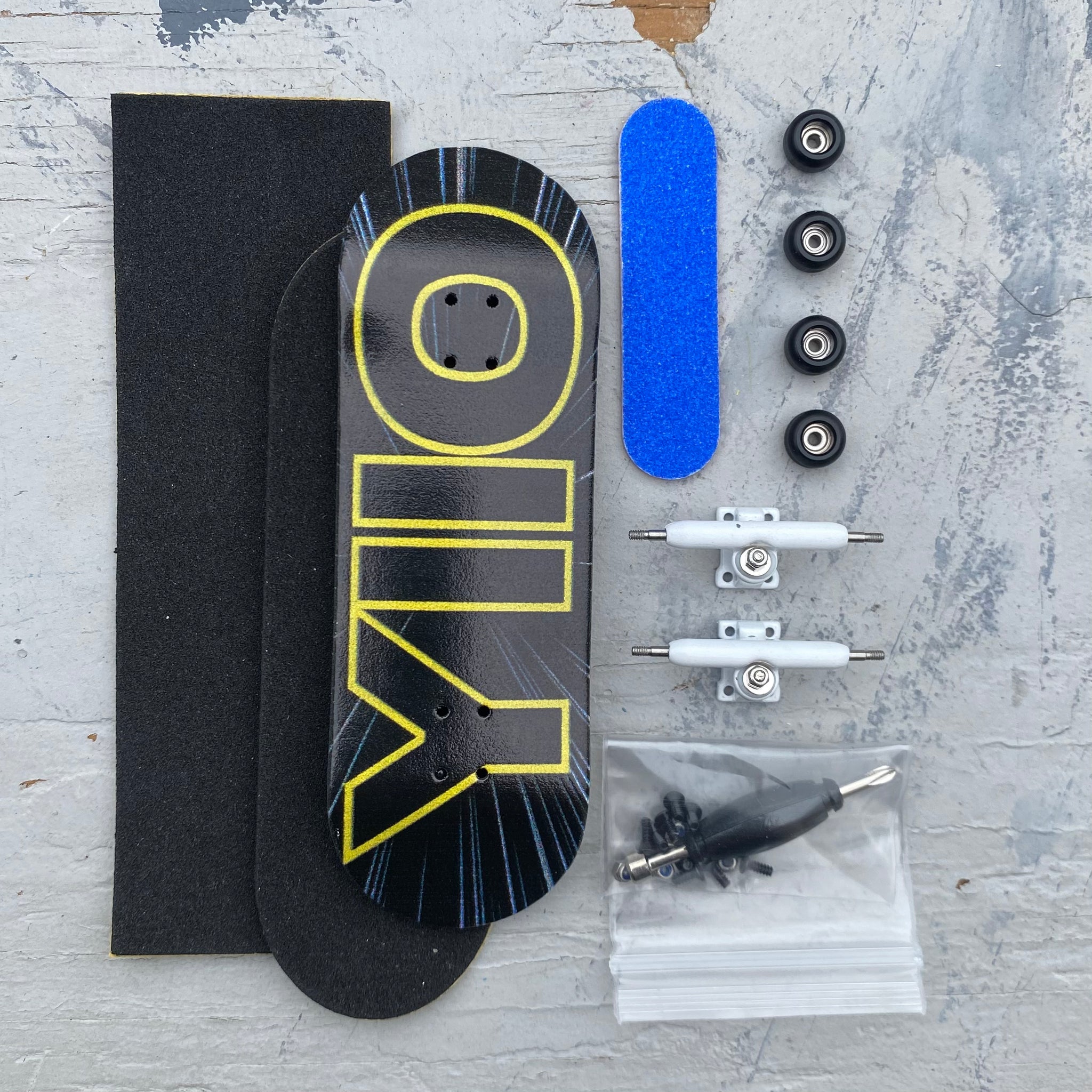 アート・デザイン・音楽 Learning the Fingerboard SLUSHCULT GROM ANGEL FINGERBOARD COMPLETE 34MM
