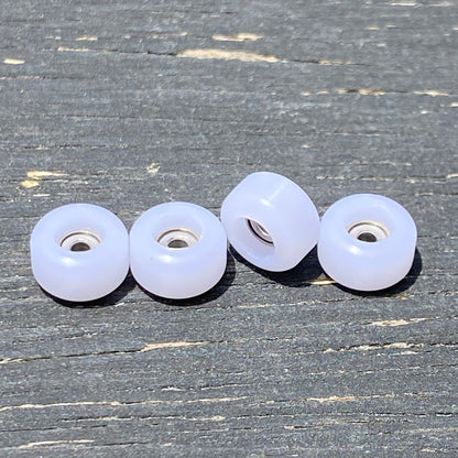 "Big Hot Pink" Yllo Fingerboard