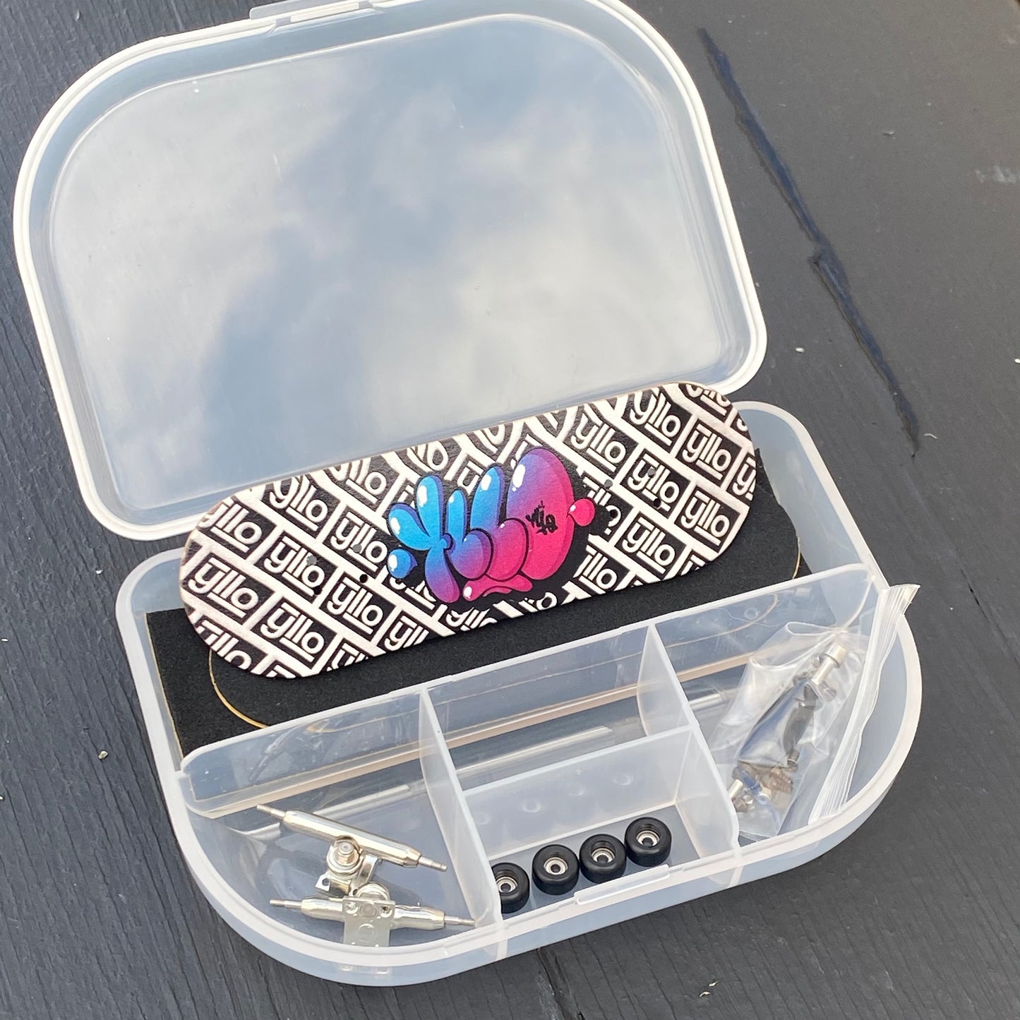 "Simon Dee" Yllo Fingerboard